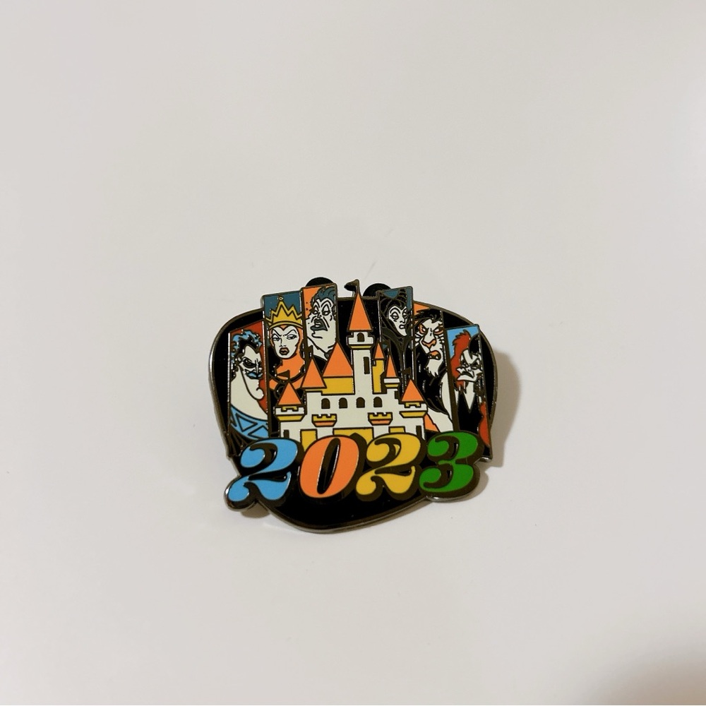 DISNEY 2023 Castle and Villain Characters Pin